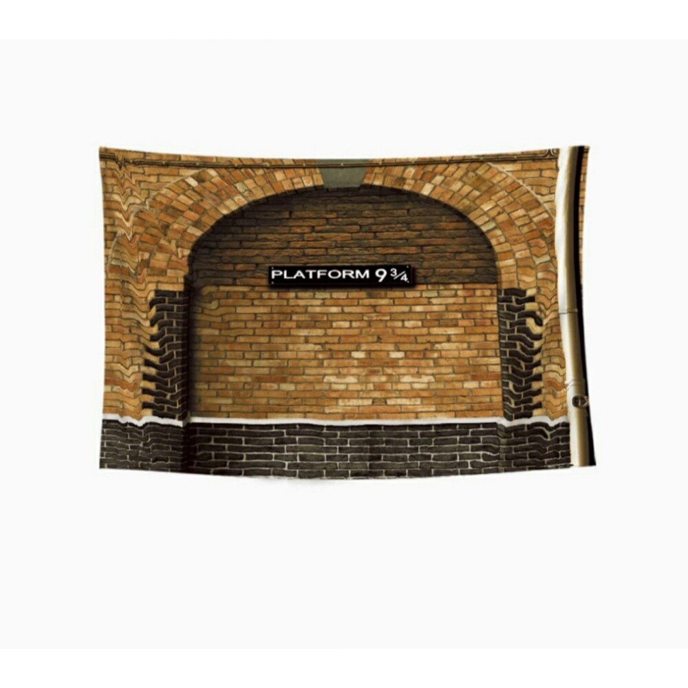 Beautiful Harry Potter 'Platform 9 3/4" Tapestry, Approx. 91 x 70